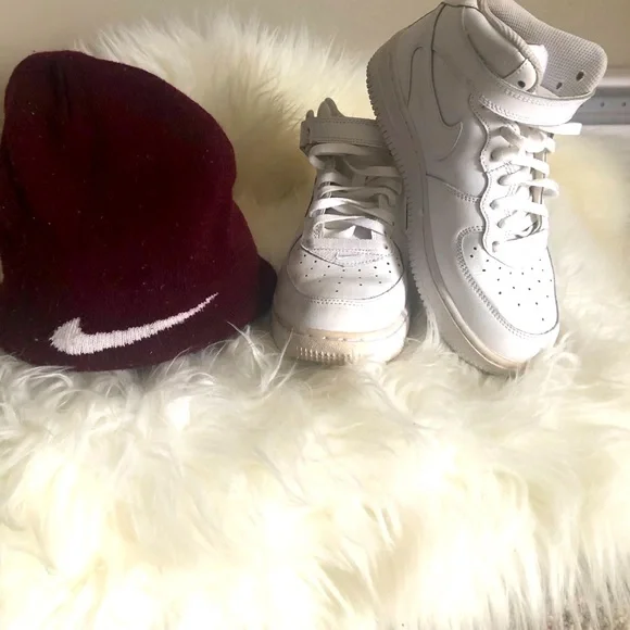 Kids white nike sneakers outlet